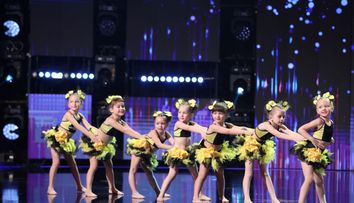 Românii au talent 2021: Trupa Queens Bee a câștigat imediat simpatia juriului. ”Sunteți adorabile”