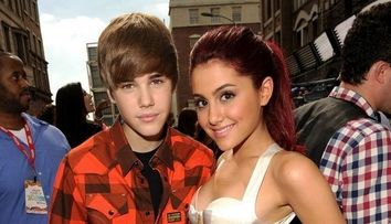 Justin Bieber saruta o noua fata. Cine este cantareata care l-a cucerit pe Bieber