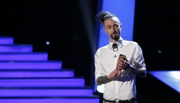Andrei Isfan a aratat in direct diferenta dintre un magician si un escroc! La final, a uimit cu un truc neasteptat: VIDEO