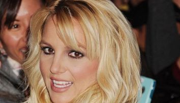 Gestul surprinzator pe care Britney Spears l-a facut imediat dupa o sedinta foto. Paparazzii au izbucnit instantaneu in ras: FOTO