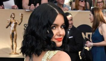 In urma cu cativa ani juca rolul unei fetite tocilare, acum e femeie fatala. Ariel Winter, transformata total