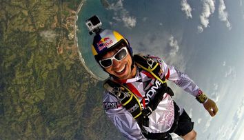 VIDEO Omul zburător din Dubai. Vince Reffet, francezul care a fost poreclit Iron Man