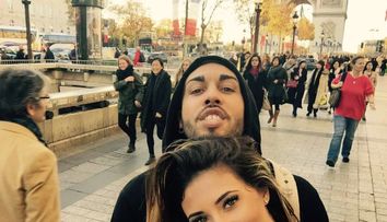Antonia si Alex Velea s-au fotografiat in intimitatea dormitorului. Ipostaza in care au aparut, o reala surpriza pentru fani 