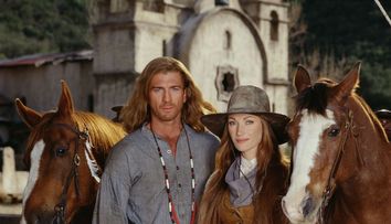 Cum arată acum Jane Seymour și Joe Lando, actorii din serialul fenomen 