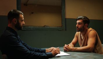 Episodul 6 din Groapa, sezonul 2,  e despre cuvinte care dor. Sasha Vlahu îl demască pe procurorul Dragu: „Ești doar un băiețel rănit”