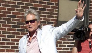 Michael Douglas nu si-a modificat testamentul!