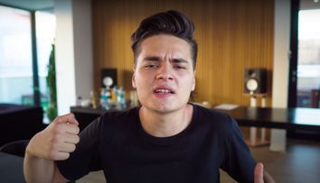 Selly, răspuns pentru Daniel Funeriu, după ce fostul Ministru al Educației l-a numit „maimuță needucată”