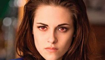 Twilight: filmul fenomen cu Kristen Stewart si Robert Pattinson a fost facut de ras, toate greselile care i-au enervat pe fani, intr-un clip de 6 minute