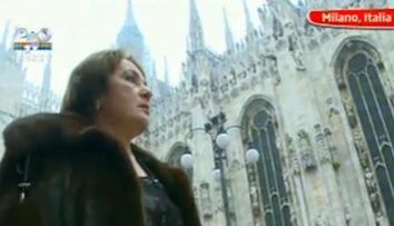 Laura Lavric, show pe strazile din Milano, cu mii de euro in portofel!