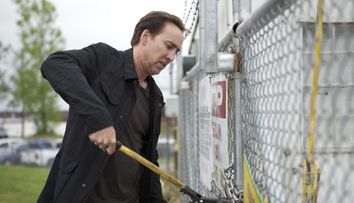 Nicolas Cage se mandreste cu familia lui. Cum arata sotia de origine romana a fiului sau