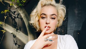 Ea este noua Marilyn Monroe! Cea mai senzuală influenceriță plus size face furori pe internet