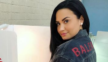 Demi Lovato s-a întors. Cu ce mesaj a revenit cântăreața din perioada petrecută la dezintoxicare