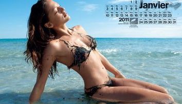 Fete SUPER SEXY intr-un calendar-avertisment! FOTO