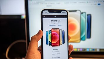 Când poți comanda iPhone 12 în România și cât costă noul model