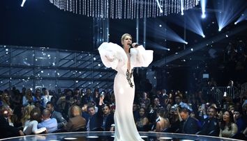 Celine Dion a cantat piesa din Titanic la 20 de ani de la lansare! Cum a sunat 
