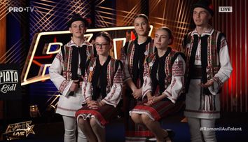 Românii au talent, 15 mai 2026, a doua semifinală LIVE. Ansamblul „Carpatica” a făcut scena să vibreze cu un dans tradițional de excepție. Carmen Tănase: „Români adevărați, aveți mari șanse”
