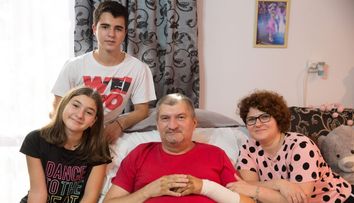O familie care a trecut prin toate necazurile pământului trăiește Visuri la cheie