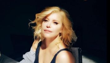 Loredana lanseaza single-ul 