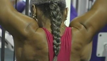 VIDEO. Cea mai in varsta culturista din lume pare ca a descoperit fantana tineretii. <span style=