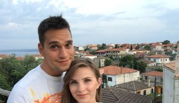 Criss si Vlad s-au intors din vacanta! Primele imagini cu cei doi artisti