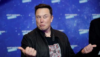Elon Musk, amenințat de șeful agenției spațiale ruse. 