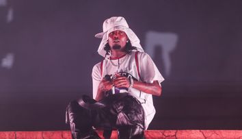 Playboi Carti a urcat pe scena Beach, Please! Peste 135.000 de fani au urmărit concertul acestuia la Costinești VIDEO