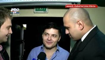 Urcata pe mese, Andreea Bododel danseaza in clubul lui Liviu Varciu!
