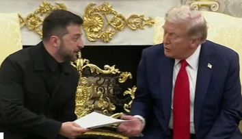 Cum a reacționat Donald Trump în momentul în care Volodimir Zelenski i-a oferit o scrisoare pentru Melania: „Nu pentru dumneavoastră”