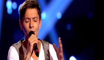 Singurul cantaret roman care l-a impresionat pe Enrique Iglesias a venit la Vocea Romaniei. Cine e concurentul pe care Iglesias l-a prezentat lumii intregi