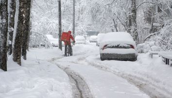 Până când vor continua ninsorile în București și în restul țării. Data exactă în care ne vom putea bucura de grade cu plus și raze de soare