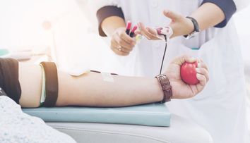 Apel pentru donarea de sânge, după exploziile de la Crevedia. Centrele de transfuzii sunt deschise în toată țara