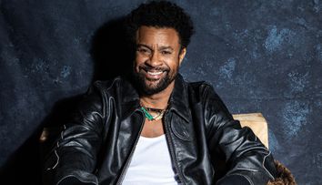 Povestea hit-ului „It Wasn’t Me” de la Shaggy, pe care-l vei auzi live la Electric Castle