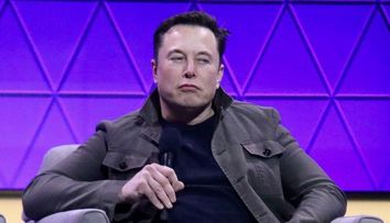 Elon Musk ar putea ”ucide o mulțime de extratereștri”. Avertismentul oamenilor de știință