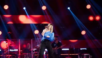 Vocea României, 29 septembrie. Elena Neamtu, studenta din Pașcani care i-a cucerit cu interpretarea ei pe Horia Brenciu și Theo Rose