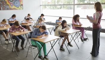 Evaluare Națională 2022. Elevii susțin proba la Matematică