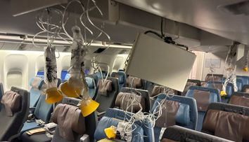 Imagini cu dezastrul făcut de turbulențele puternice în avionul din Singapore! Pasagerii, mărturii de groază despre momentele cumplite