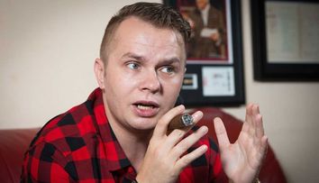 Codin Maticiuc a scris o carte despre viața lui Nuțu Cămătaru: 