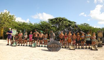 Confruntare verbală între Larisa Popa și Izabela Buruga, la Survivor România. “Ea zici că este șefa tribului… e numai figuri”   Surpriză pentru fanii Survivor România! Reality show-ul poate fi urmărit cu o zi în avans, de la ora 19:00, pe VOYO