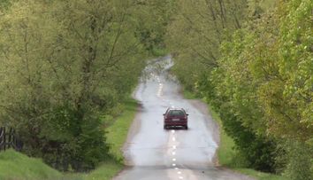 Manastirea Crasna, locul uimitor din Romania cu izvoare naturale si un peisaj de vis. Experienta trimita de cativa francezi in Romania