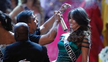 Raspunsul care confirma ca participantele la concursurile de frumusete nu au niste minti sclipitoare. Protagonista: Ocupanta locului 3 la Miss Universe 2012