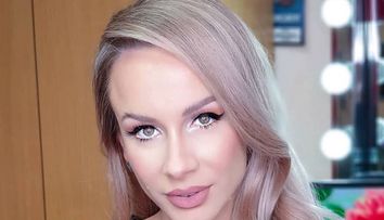 Ce mesaj supărat a publicat Sandra Izbașa pe Facebook? De ce vrea să renunțe la titlul de cetățean de onoare?