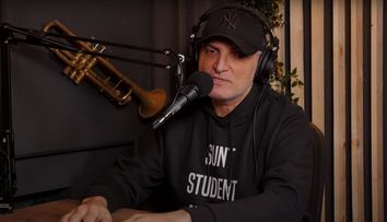 Damian Drăghici și-a lansat podcast pe Youtube! Artistul răspunde la întrebarea: ”Pe ce muzică face dragoste Damian Drăghici?”