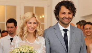 Dana Rogoz, apariție superbă la malul mării. Actrița din „Groapa” sărbătorește 12 ani de la nuntă