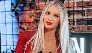 Andreea Bănică, încurajată de tatăl ei să pozeze goală într-o revistă pentru bărbați