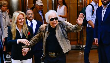 Își împarte averea la săraci și la bolnavii de cancer. Ralph Lauren se numără printre cei mai generoși miliardari din lume