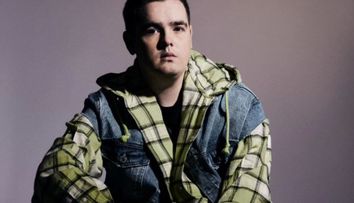 Alessandro Mucea a lansat prima piesă din carieră, cu sprijinul lui Marius Moga. „Am vrut să vă ofer o parte din sufletul meu”