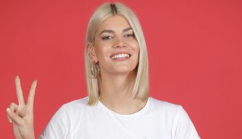 Laura Giurcanu este Vlogger-ul Vocea României!