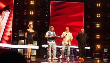 Gina Pistol și chefii MasterChef vor face spectacol în platoul Vocea României: „A fost așa de intens momentul că mi-a lăsat gura apă” În această seară, emoțiile vor fi la dublu pentru că începe etapa confruntărilor!