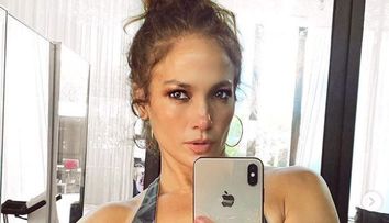 Jennifer Lopez a surprins un bărbat în timp ce-o privea pe geamul unei săli de sport, fără ca ea să știe