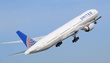 Caz uluitor! Un avion cu 257 de pasageri la bord s-a întors din drum pentru că pilotul și-a uitat pașaportul